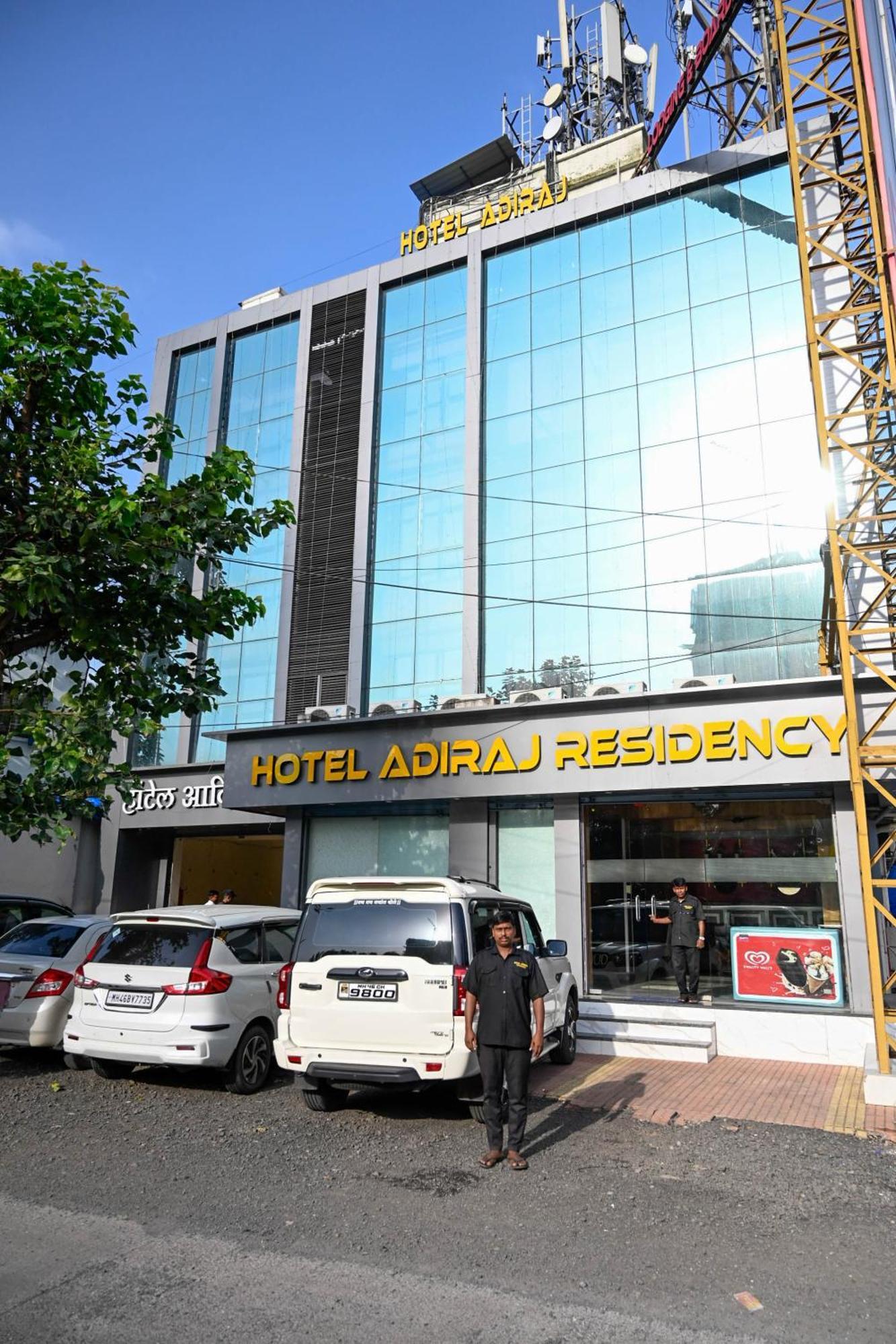 Hotel Adiraj Residency Nová Bombaj Exteriér fotografie