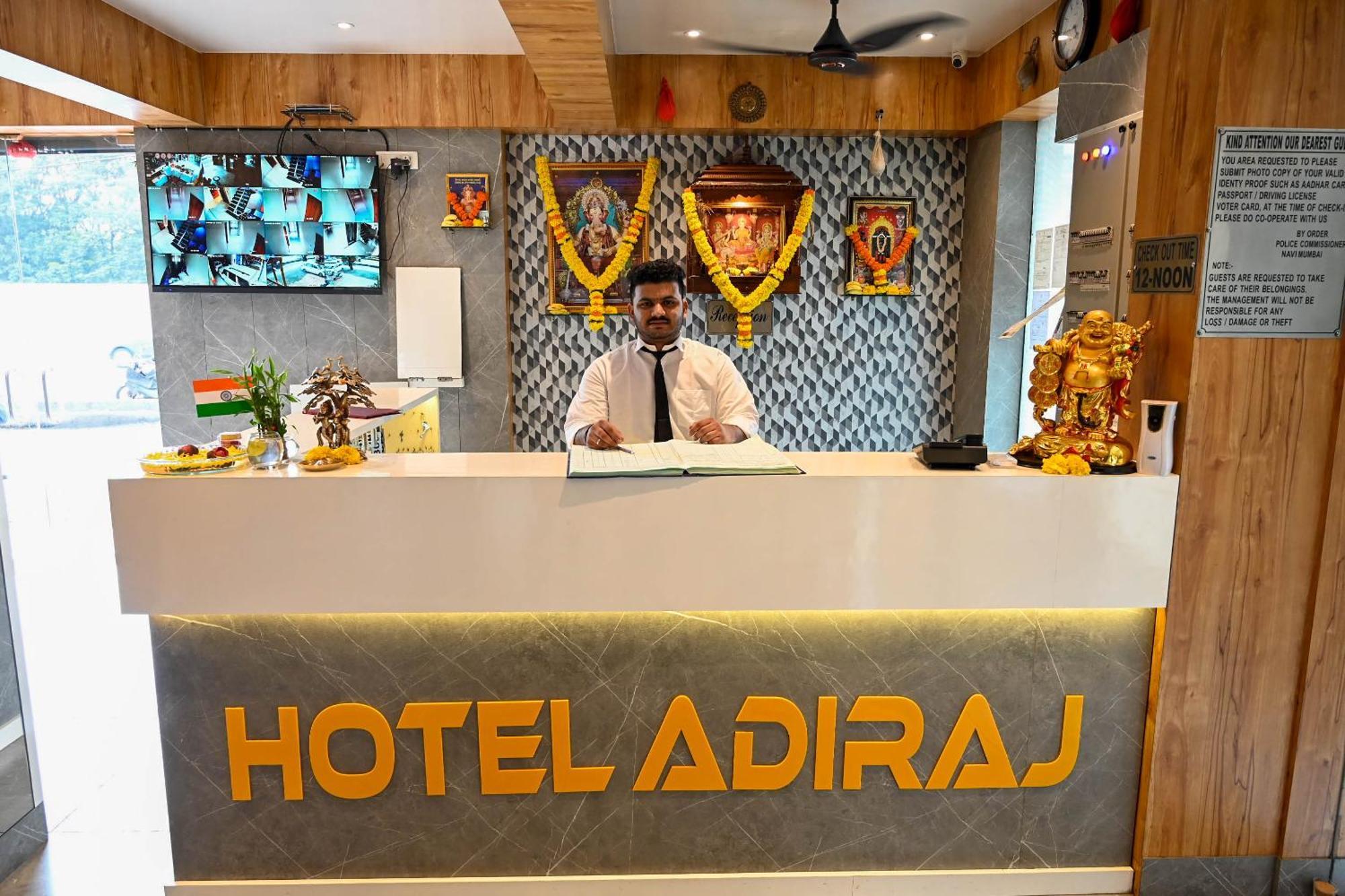 Hotel Adiraj Residency Nová Bombaj Exteriér fotografie