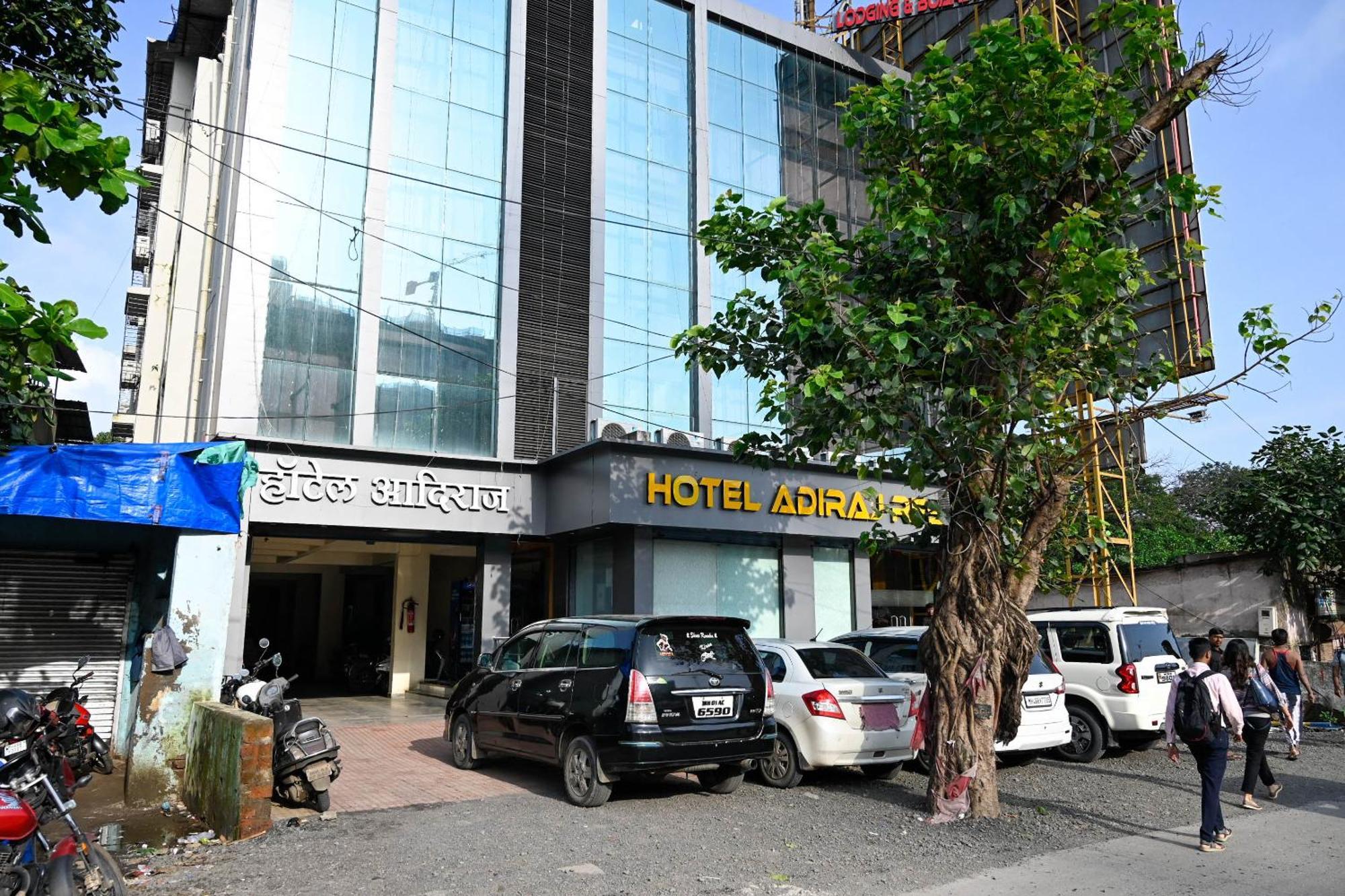 Hotel Adiraj Residency Nová Bombaj Exteriér fotografie