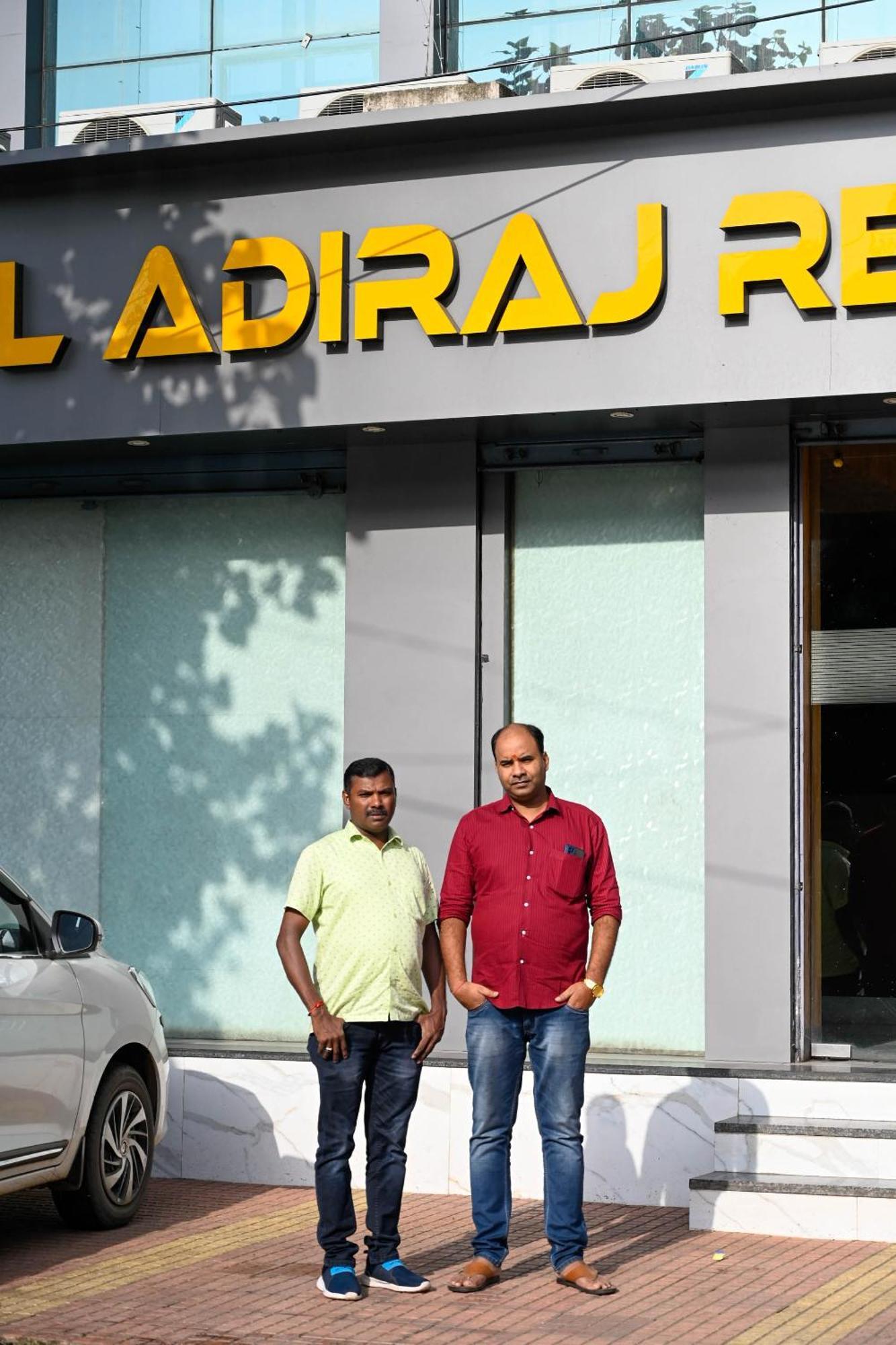 Hotel Adiraj Residency Nová Bombaj Exteriér fotografie