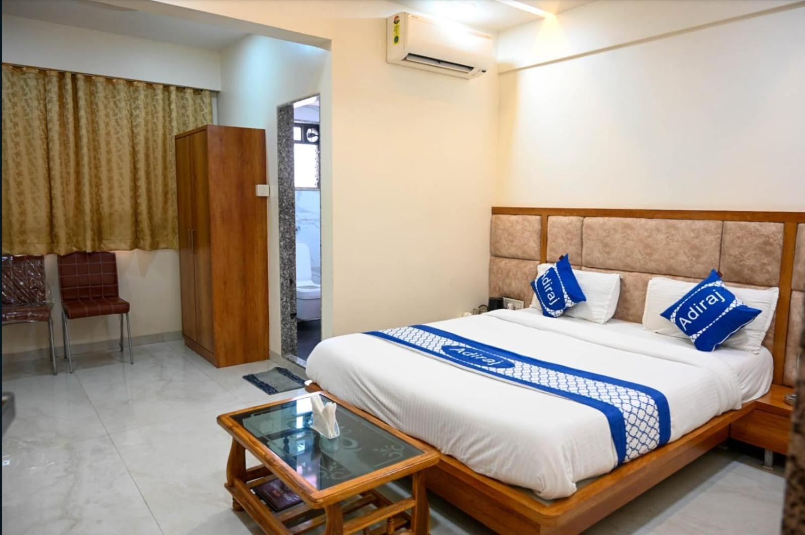 Hotel Adiraj Residency Nová Bombaj Exteriér fotografie
